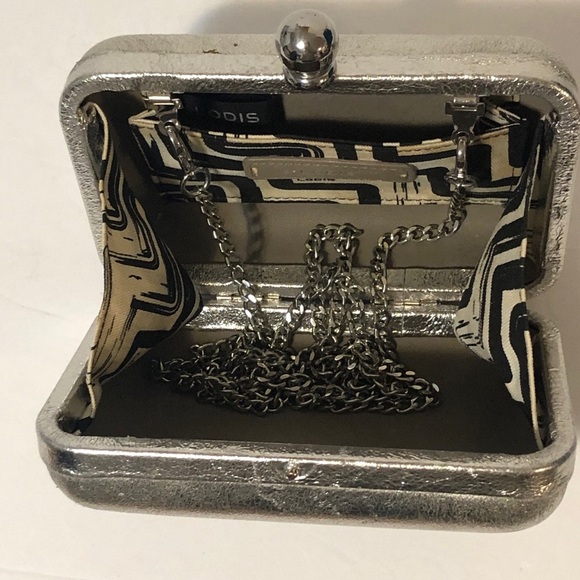 - -Womens Silver Mini Purse with Chain. Like NEW - Picture 5 of 8